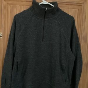 Size Large Women’s (easily unisex, not women’s fit) Nike Quarter Zip Charcol pul